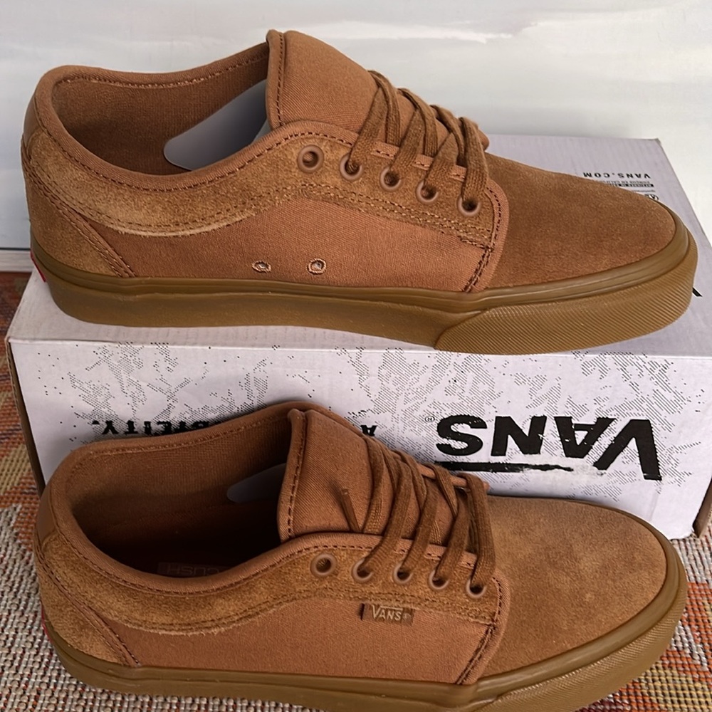 Vans Men’s Skate Chukka Low
Light Brown/Gum
VN0A4BX4BGZ
Sneakers - Picture 2 of 16